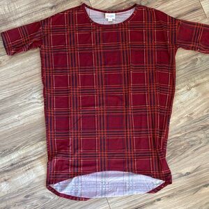 LuLaRoe Red and Orange plaid tee